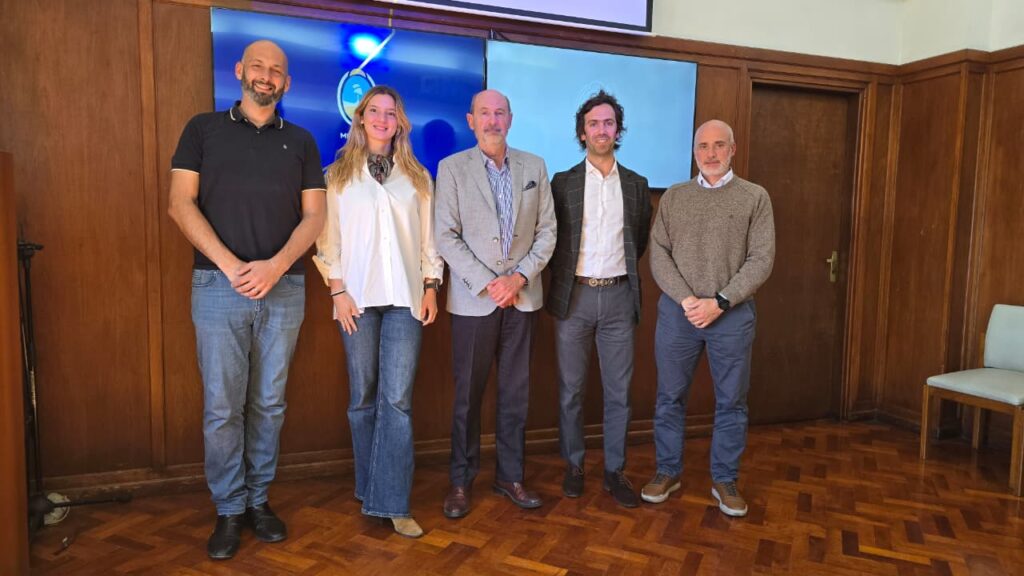 Santiago Bermudez - Milagros Santamaría - Rodolfo Vargas Arizu - Teófilo Beato - Federico Morabito