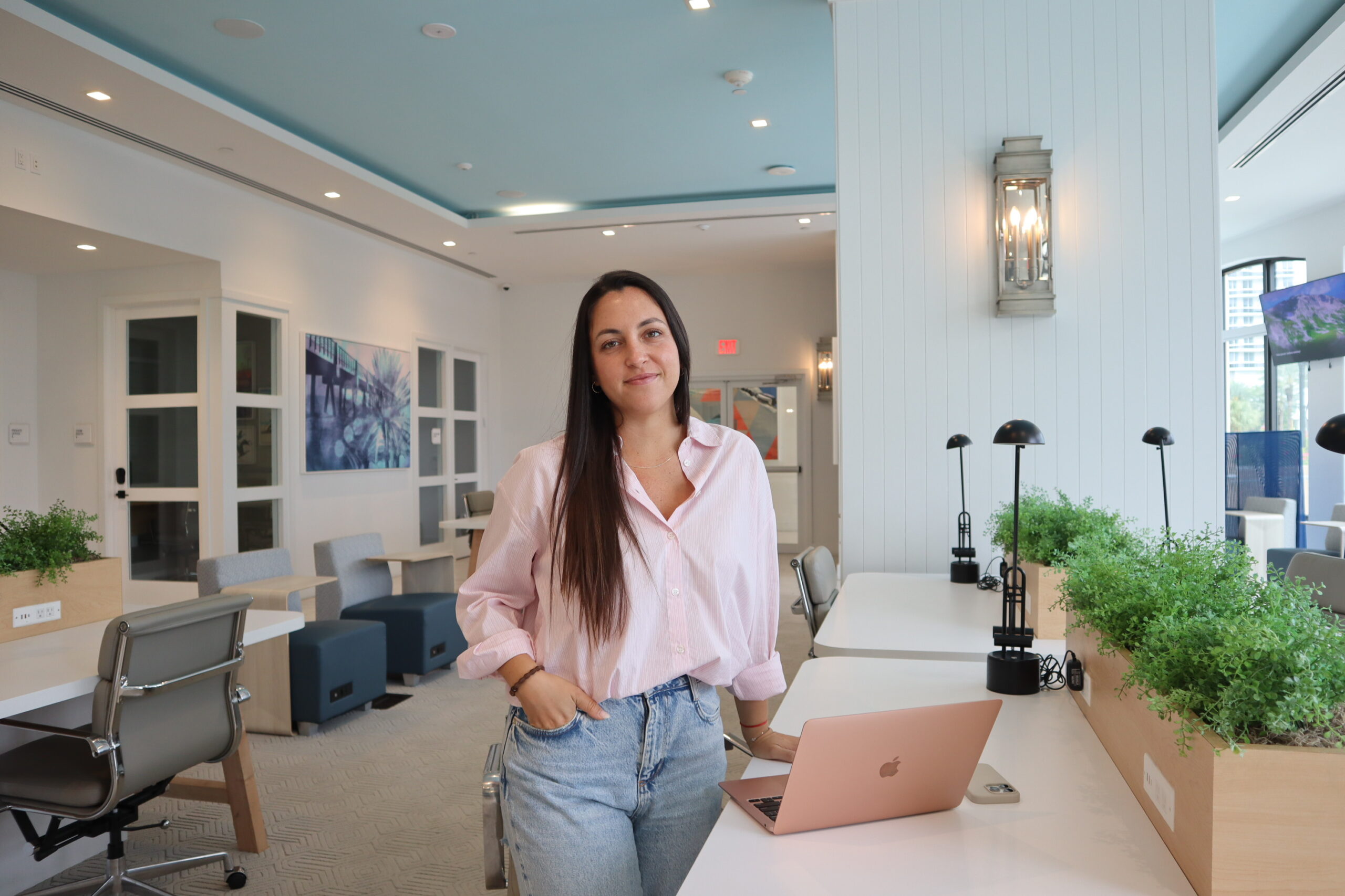 La argentina Sol Naios alcanzó un nuevo hito profesional al ser convocada como jurado de los AMA South Florida Marketing Awards
